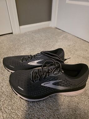 Brooks Black Running Shoes with Light Pink Accents